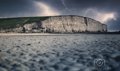  Thunder storm at Silverstrand beach 