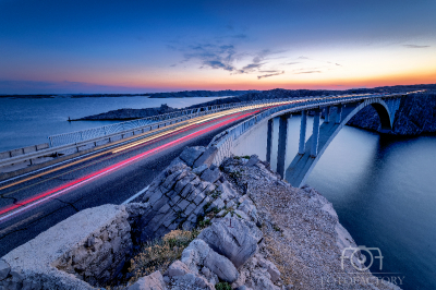 Paški most light trails